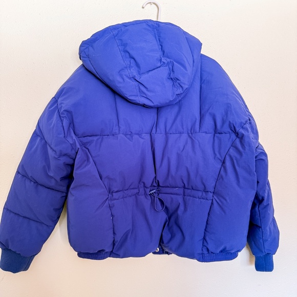 Levi's Women's Cinch Waist Puffer Jacket - Picture 4 of 8